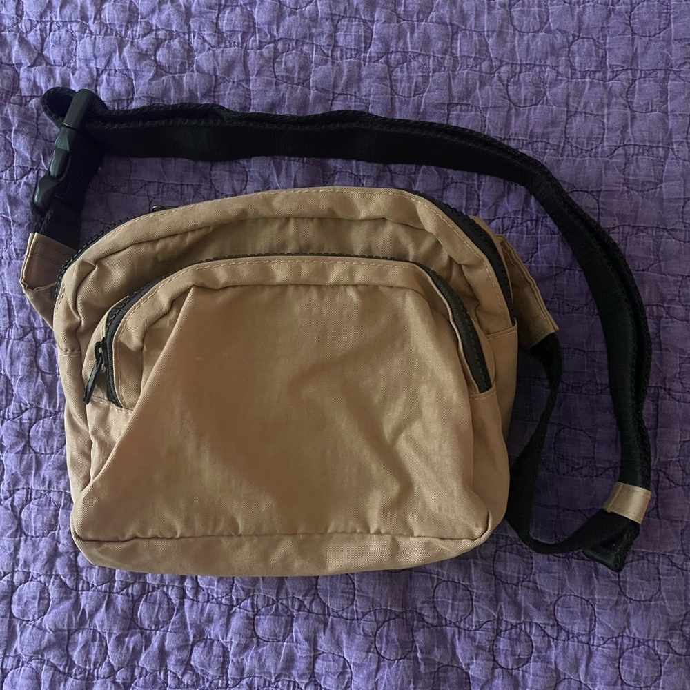Baggu Taupe Fanny Pack